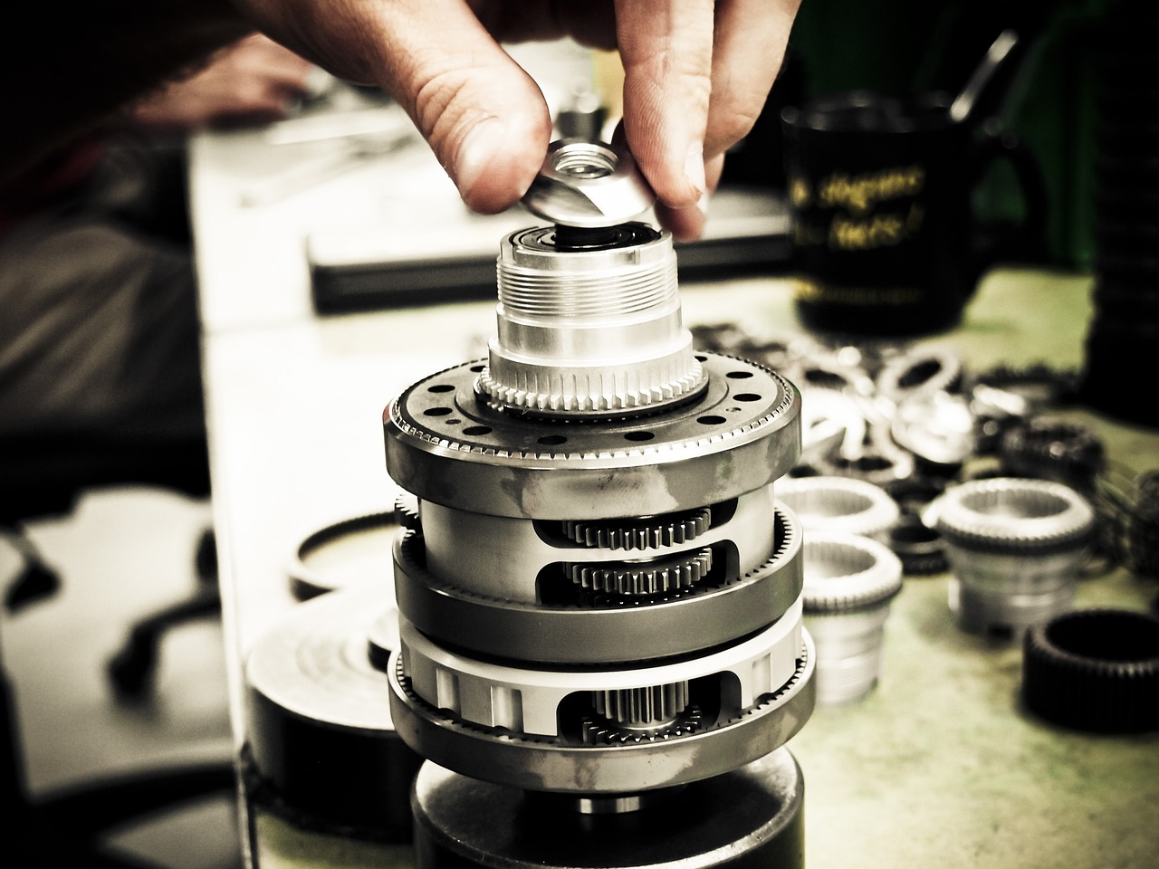 欧盟硬白金万：淮安品质旋转平台授权代理